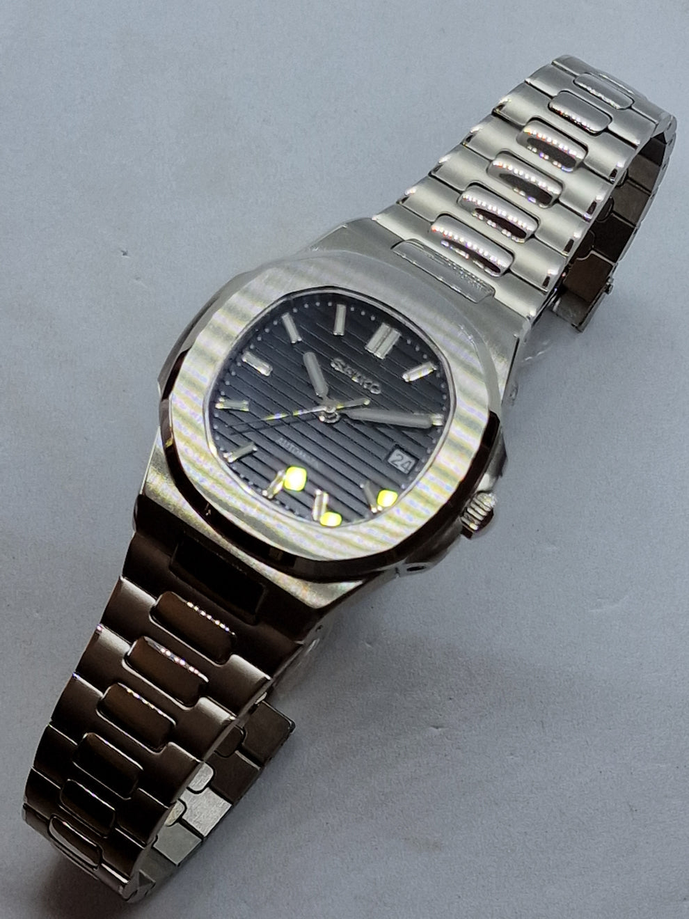 Nautilus Steel Black Mod