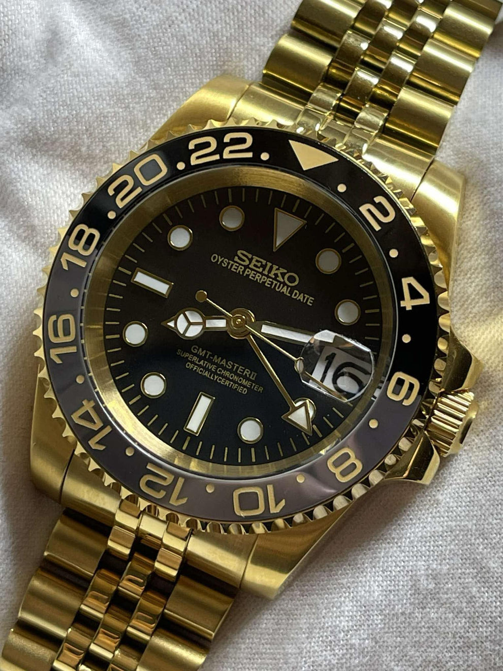 GMT Gold Wayne Mod