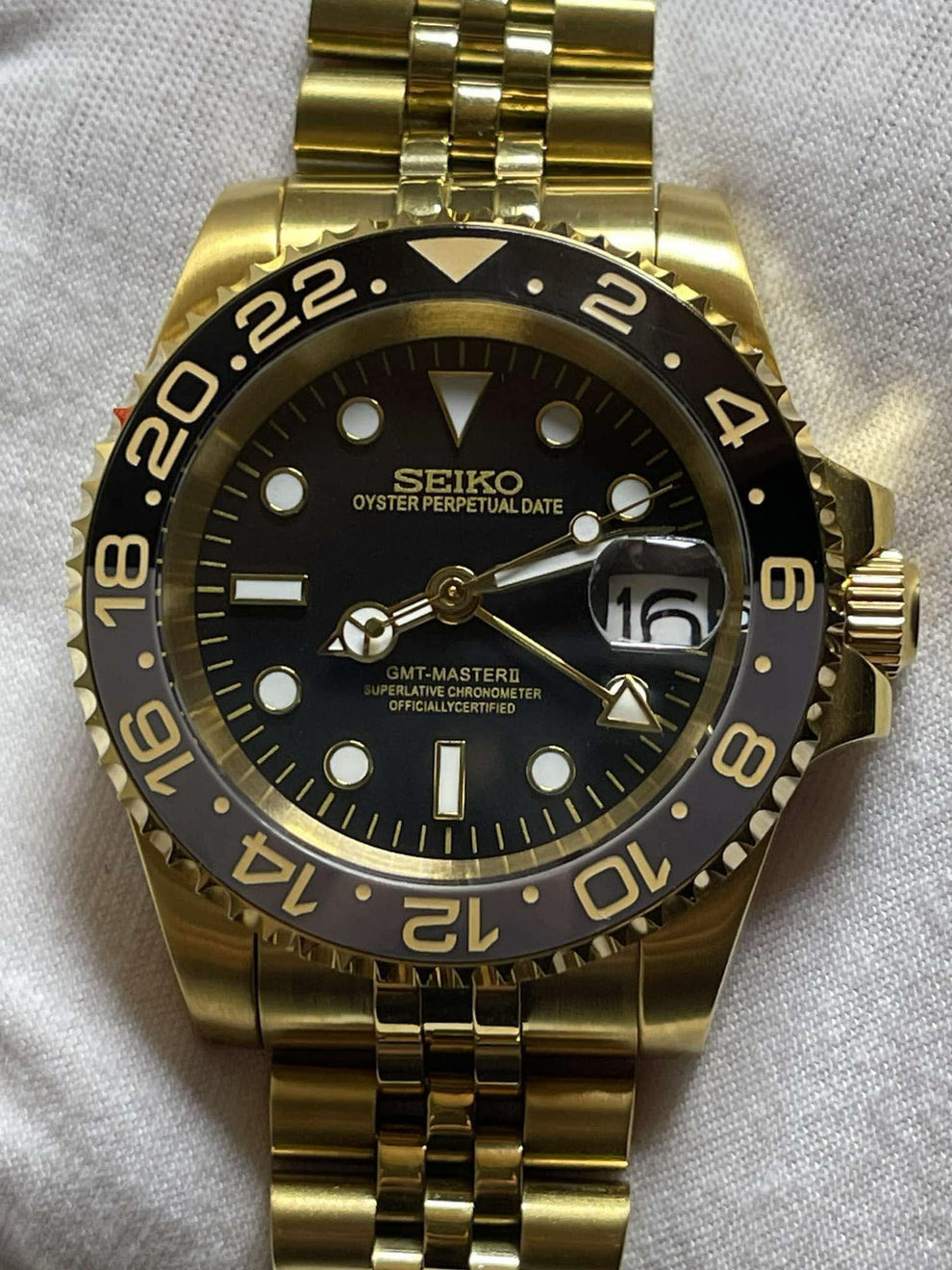 GMT Gold Wayne Mod