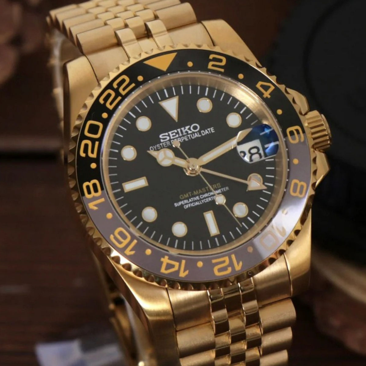 GMT Gold Wayne Mod
