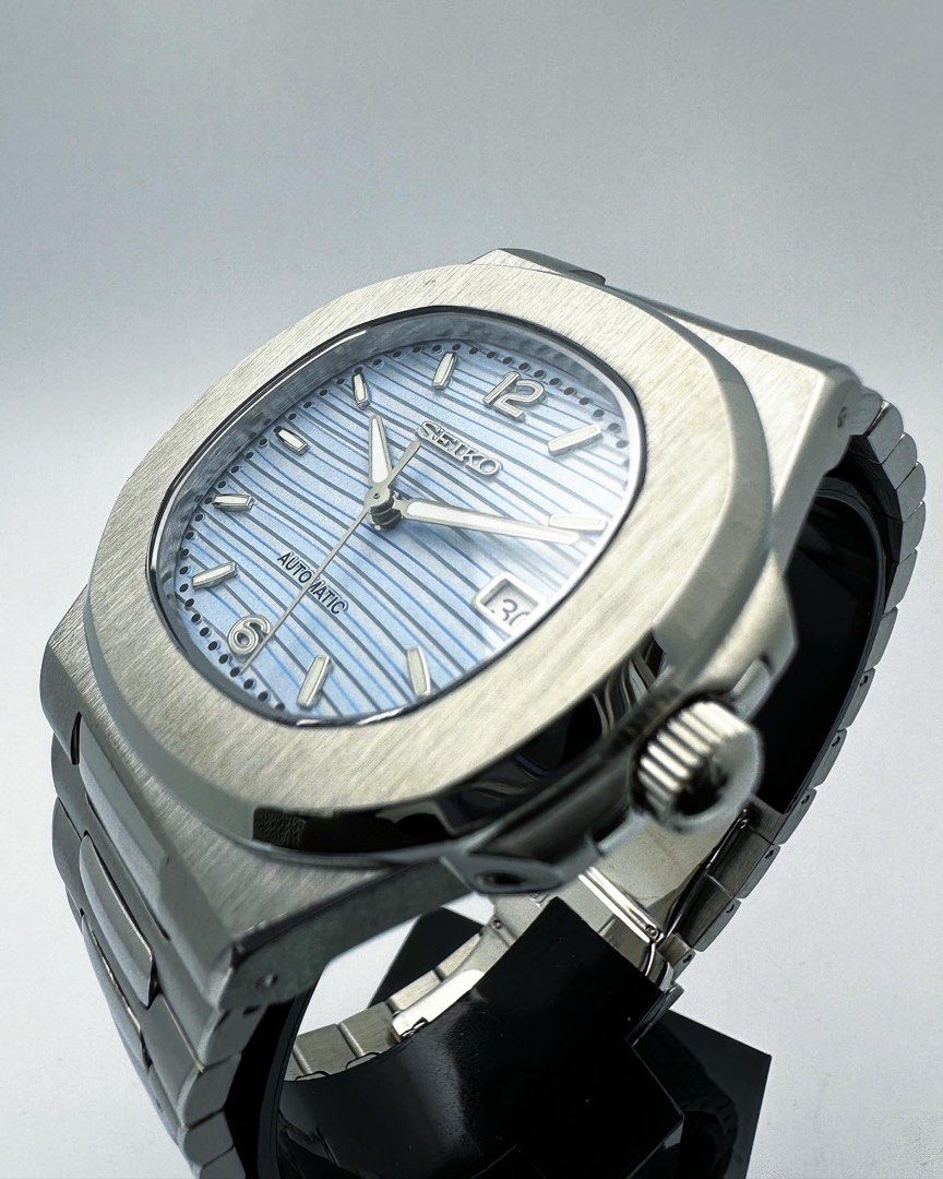 Nautilus Light Blue Mod